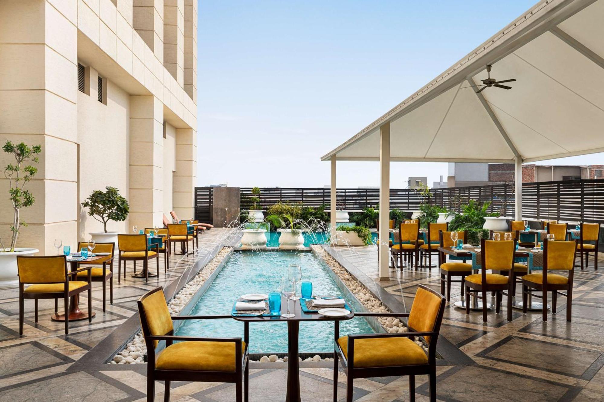 Hilton Jaipur Otel Dış mekan fotoğraf The Pool at The Park, New Delhi